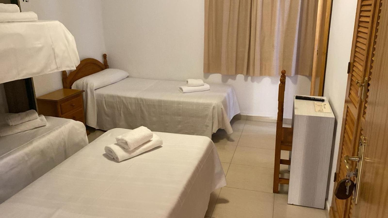 Hospedium Dlj Hostal Ben Nassar Arjona Exterior foto